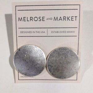 Flat SIlver Tone Circle Plate design Post Earrings - Women's Fashion Jewelry